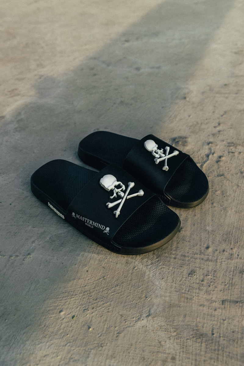 mastermind WORLD havaianas slide beach footwear skull japan brazil orange black logo 