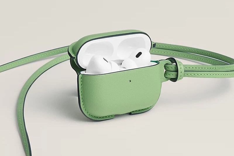 Hermès Apple AirPods Pro 2 Case Swift Calfskin Leather Gold Bleu Navy Vert Criquet / Vert Bambou Bleu Lin / Étain 