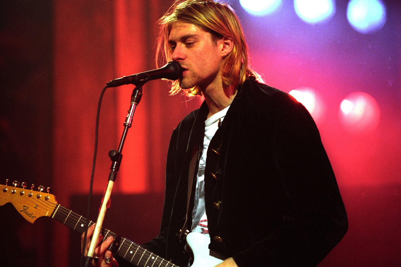 Kurt Cobain nirvana Smashed Guitar Sells auctions For 600000 usd