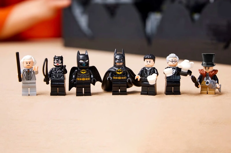 LEGO Batman Returns Batcave Shadowbox 3981 piece set release info date price