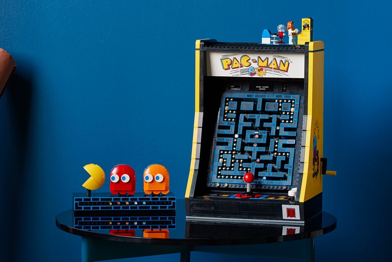 LEGO Icons Set Build Price Retail Pieces 1980 Pac-Man Arcade Game Bandai Namco Designer Blinky Clyde Figures Builders 10323