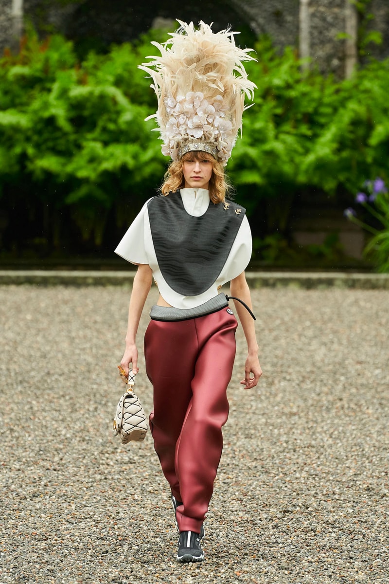 Louis Vuitton Resort 2024 Is an Ethereal Take on High Fashion Mermaidcore isola bella collection runway lake maggiore italy nicolas ghesquiere borromeo family