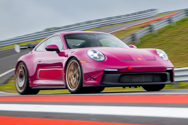 Porsche 911 GT3 RS sets production car lap record at Road America - Porsche  Newsroom USA