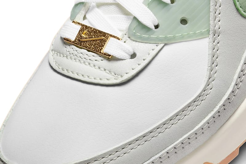 air max 90 summit white pistachio