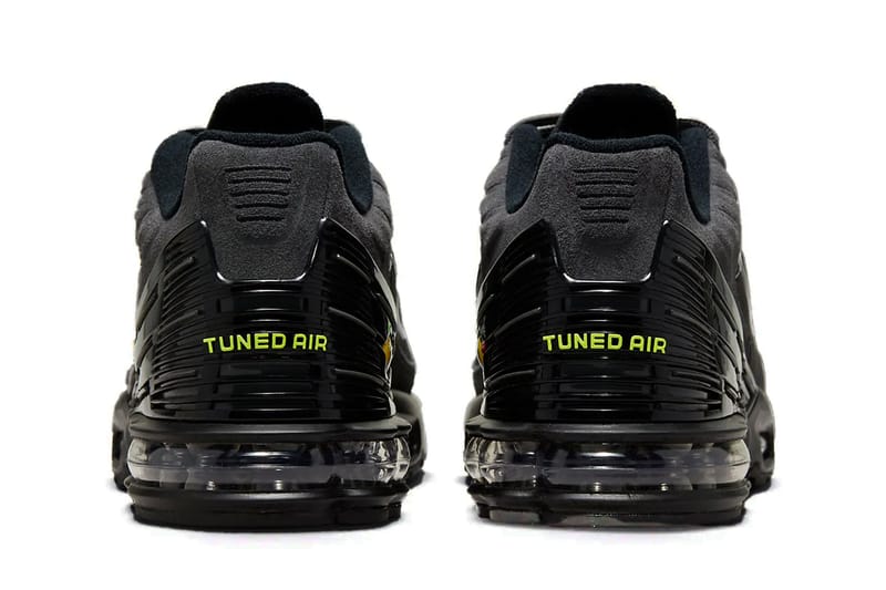 nike tuned 3 black volt
