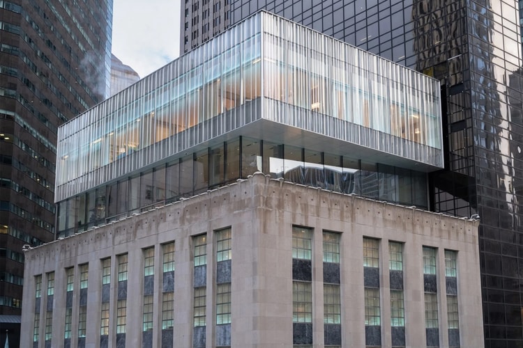 OMA Installs "Jewellery Box" Atop Tiffany & Co. NYC Flagship