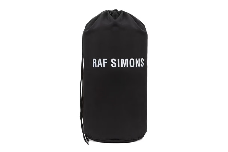 Raf Simons' Re-Issued Rave Blanket Cape Lauds His Industry-Shifting AW01 "Riot! Riot! Riot!" Collection