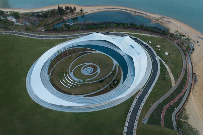 Sou Fujimoto landmark haikou bay sky mountain hainan province circular pavilion 