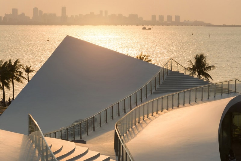 Sou Fujimoto landmark haikou bay sky mountain hainan province circular pavilion 