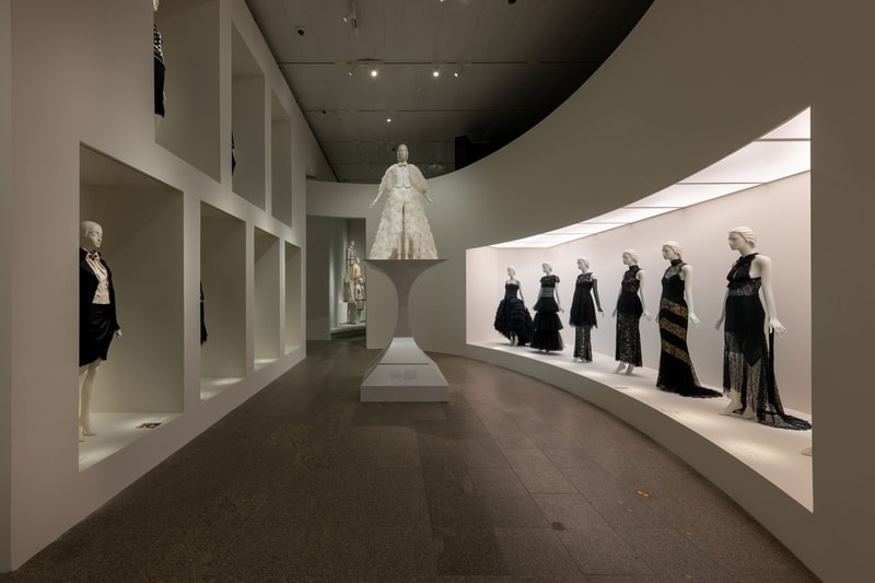 Inside The Costume Insitute's 'Karl Lagerfeld: A Line of Beauty' Exhibition