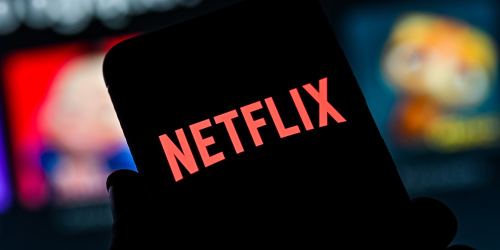 Netflix begins crackdown sharing logins with monthly fee per