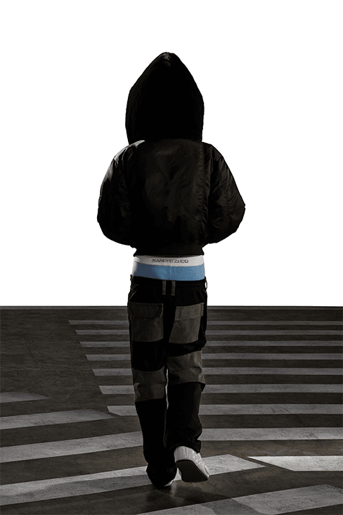 XANDER ZHOU Fall Winter 2023 fw23 Collection Interview Feature menswear womenswear ai artificial intelligence London fashion week uk china designer