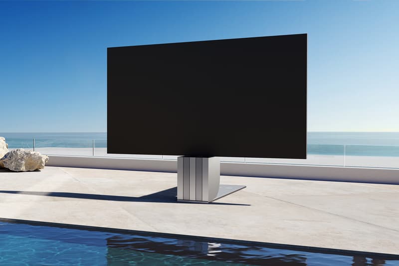 C SEED’s Unfolding Outdoor TV Will Set You Back $233,000 USD Tech