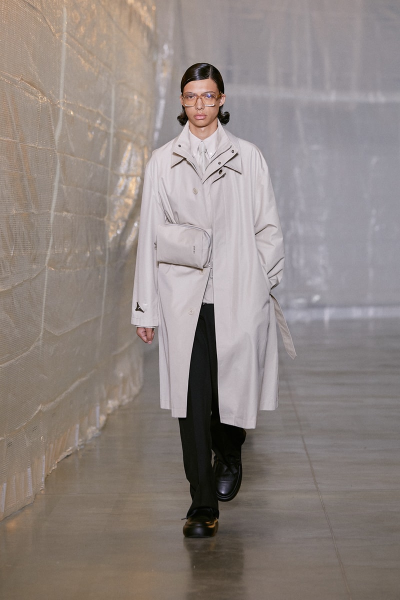 SOLID HOMME SS24 Examines the Evolution of Uniforms Fashion Paris Fashion Week 