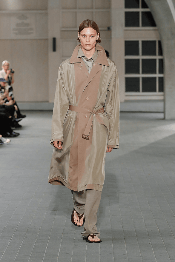 AURALEE Spring Summer 2024 Paris Fashion Week runway show menswear new balance
