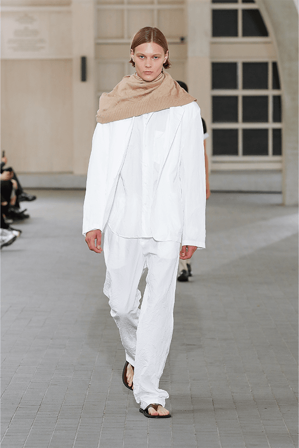 AURALEE Spring Summer 2024 Paris Fashion Week runway show menswear new balance