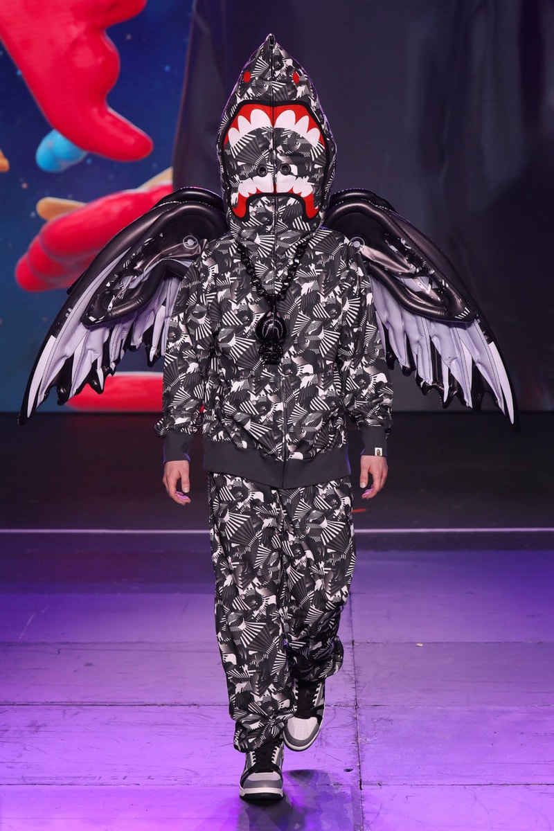 BAPE HEADS SHOW Fall/Winter 2023 Collection Runway Streetwear Images