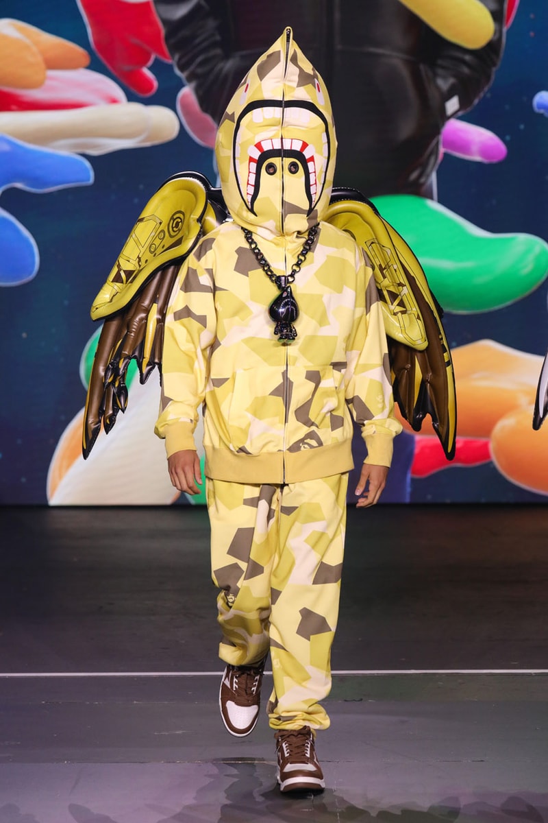 BAPE HEADS SHOW Fall/Winter 2023 Collection Runway Streetwear Images