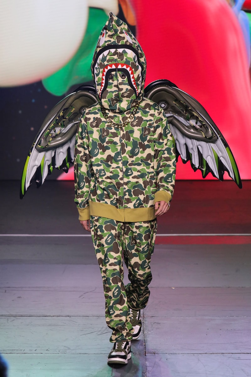 BAPE HEADS SHOW Fall/Winter 2023 Collection Runway Streetwear Images 