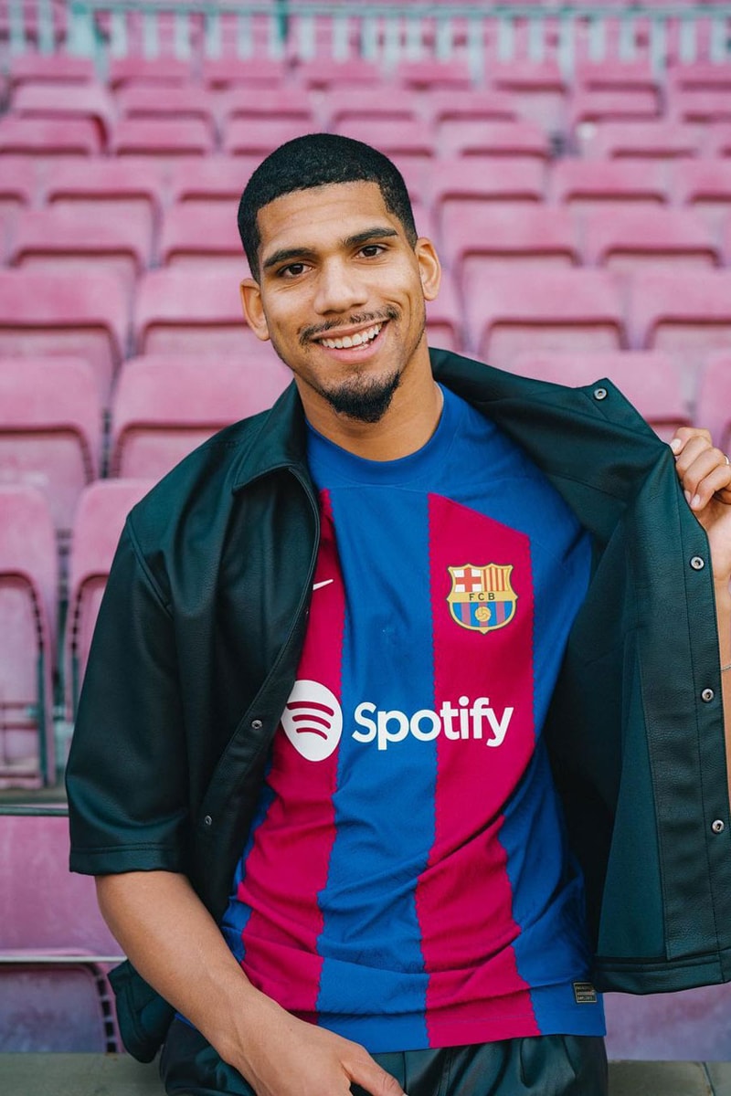 Barcelona Nike Football Soccer Jersey Sports La Liga Real Madrid Sports Gavi Champions League Mbappe Erling Haaland Kevin De Bruyne