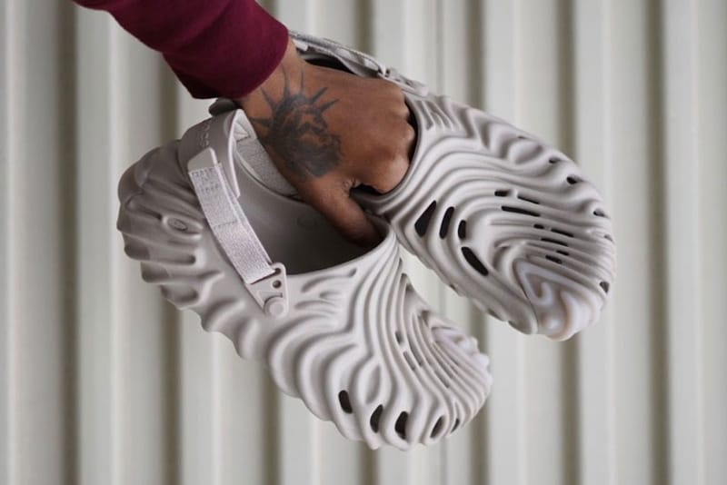Nike ISPA Universal "Smoke Grey" sneakers