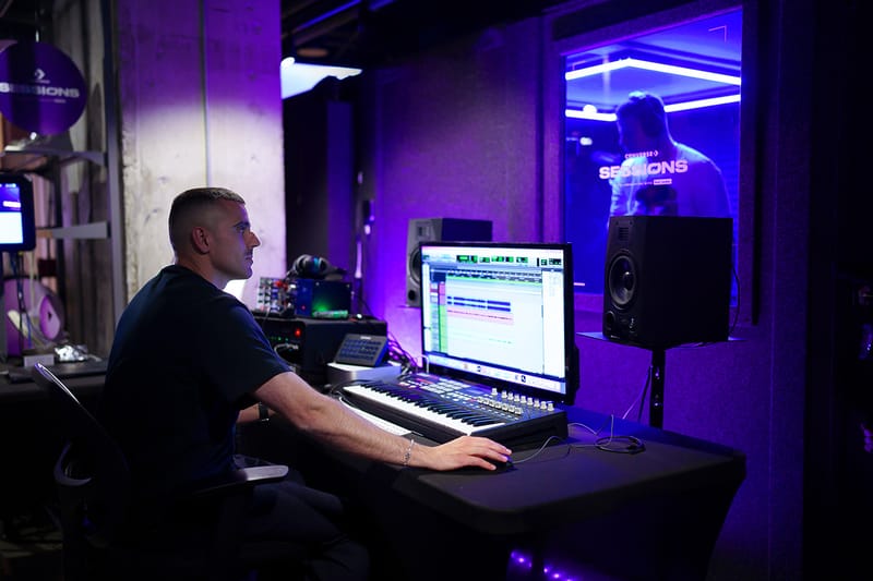 Toronto’s Emerging Artists Take Center Stage at Foot Locker Pop-Up Studio for 'Converse Sessions’ Music Video Series