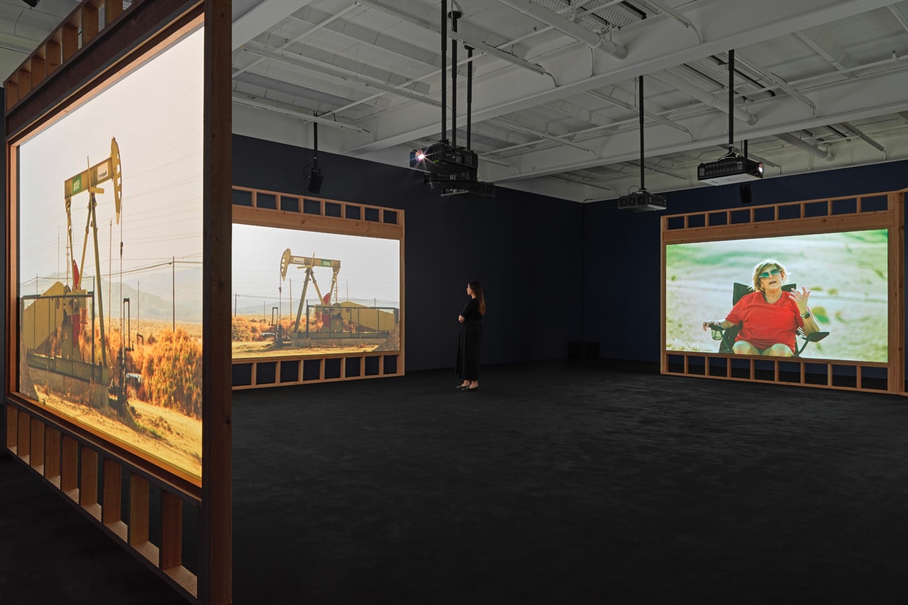 Doug Aitken HOWL Exhibition Galerie Eva Presenhuber