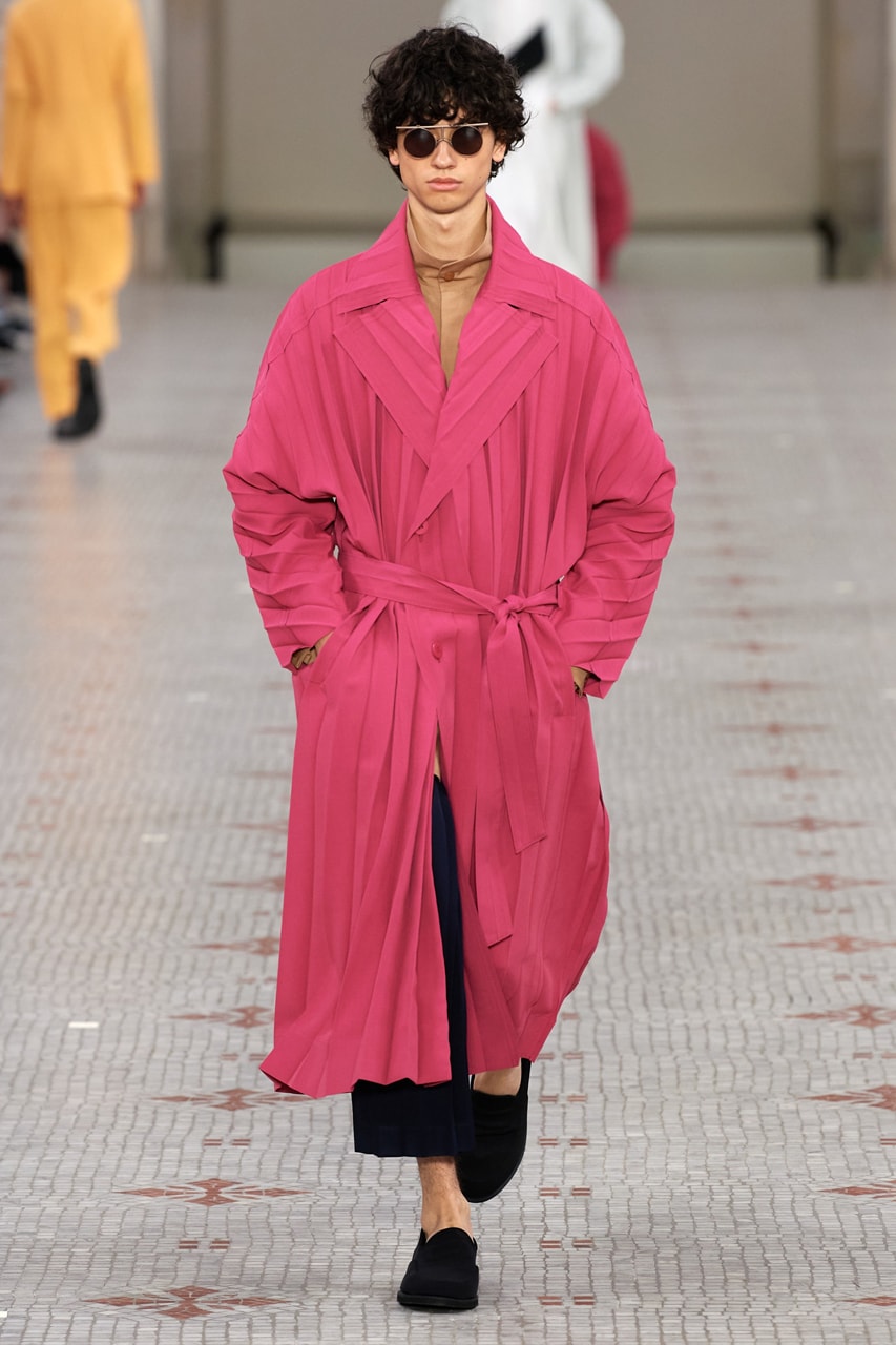HOMME PLISSÉ ISSEY MIYAKE Spring Summer 2024 Runway Show Paris Fashion Week SS24 Collection 