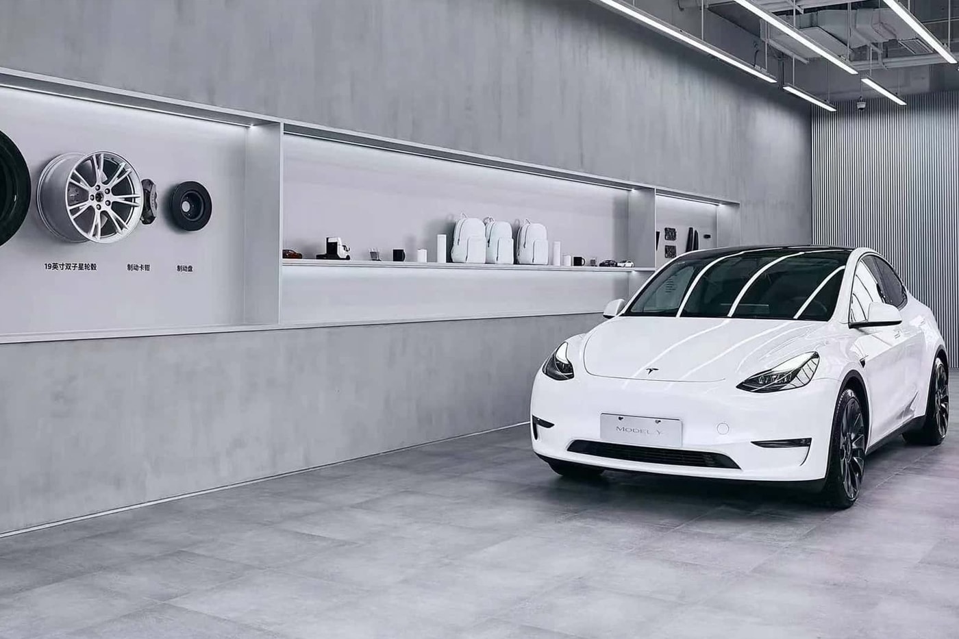 Tesla China First Giga Laboratory Lab Chengdu Shanghai EV 45 seconds shanghai factory 3 retail model store exhibition
