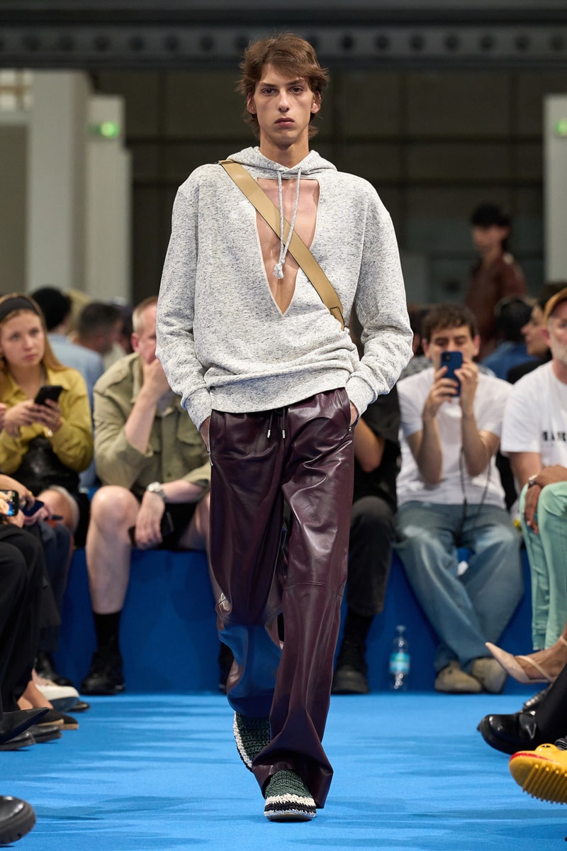 JW Anderson Spring/Summer 2024 Collection Runway Milan Fashion Week SS24 Jonathan Anderson Review