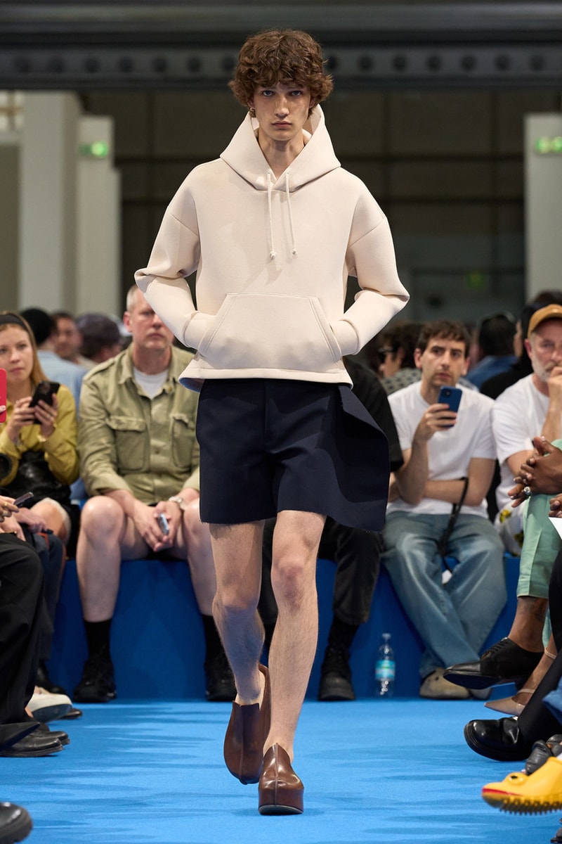 JW Anderson Spring/Summer 2024 Collection Runway Milan Fashion Week SS24 Jonathan Anderson Review