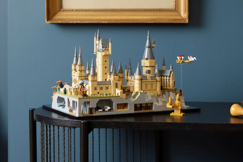 LEGO Harry Potter Hogwarts Castle and Grounds Wizarding Building Set 76419