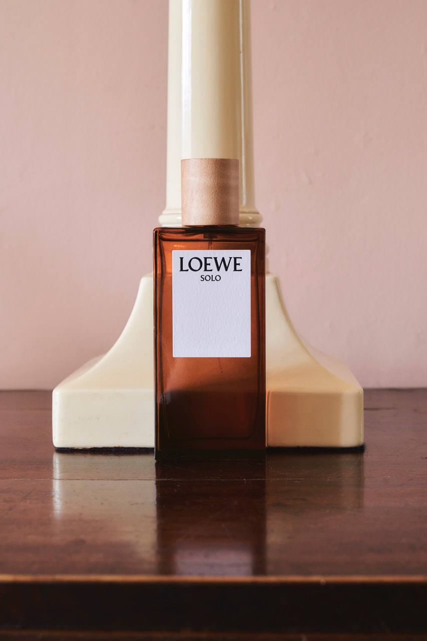 Thyme scented outdoor candle in brown - Loewe Home Scents