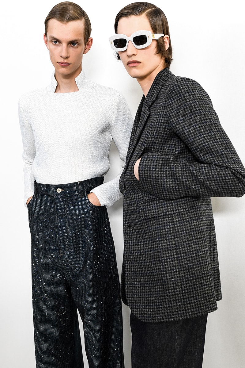 Loewe SS24 Dazzles With Glitter jonathan anderson jw anderson glitter boys glamour glam runway catwalk paris fashion week spring/summer 2024 pfw