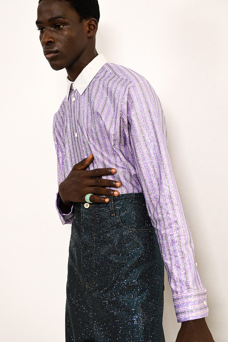 Loewe SS24 Dazzles With Glitter jonathan anderson jw anderson glitter boys glamour glam runway catwalk paris fashion week spring/summer 2024 pfw