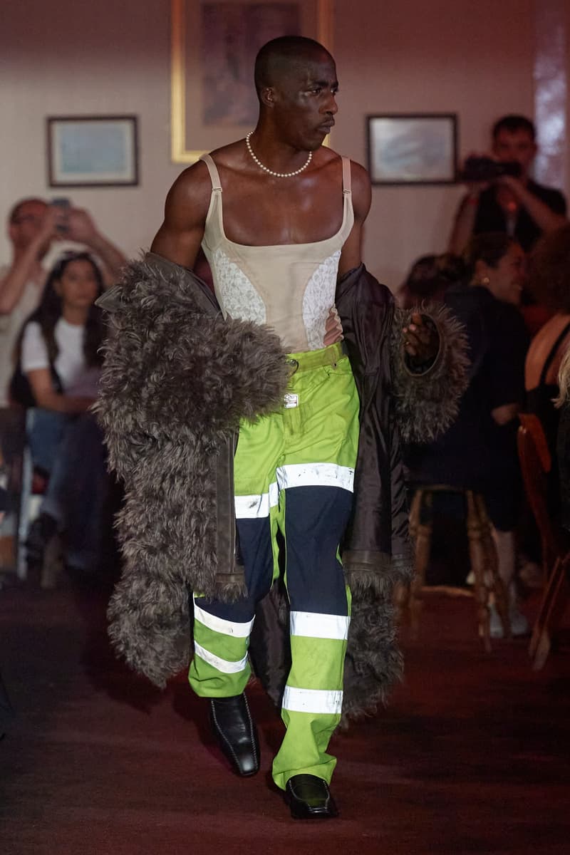 Martine Rose Spring/Summer 2024 London Fashion Week Runway Show Review Nike MR4 Shox Closer Look 