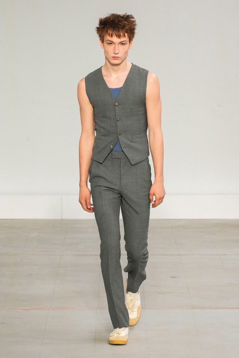 Paul Smith Spring Summer 2024 Paris Fashion Week SS24 Runway UK Designer Tailoring Menswear Looks Review