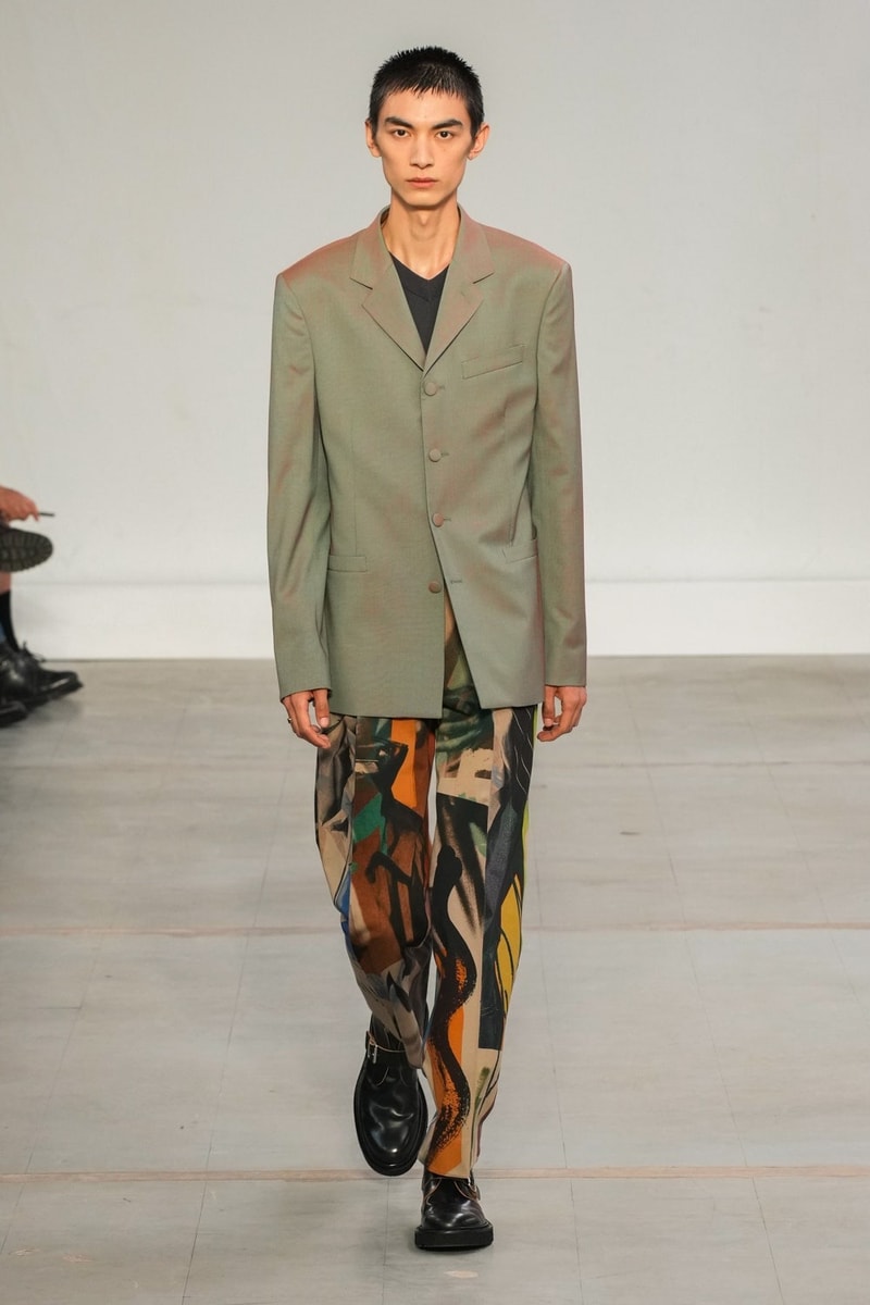 Paul Smith Spring Summer 2024 Paris Fashion Week SS24 Runway UK Designer Tailoring Menswear Looks Review