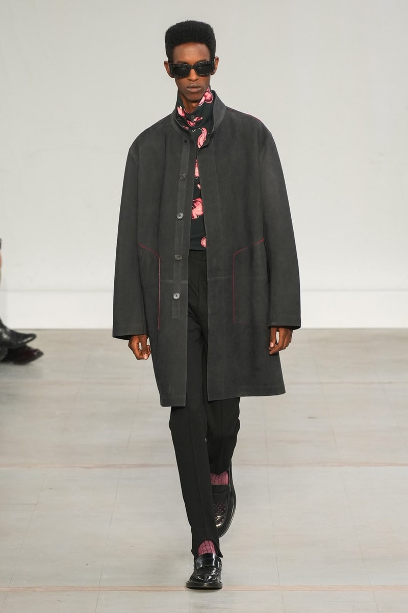 Paul Smith Spring Summer 2024 Paris Fashion Week SS24 Runway UK Designer Tailoring Menswear Looks Review