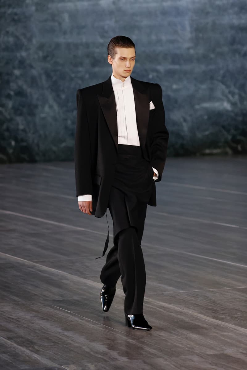 Saint Laurent Spring/Summer 2024 Menswear Runway Show Berlin Neue Nationalgalerie Ludwig Mies van der Rohe Review Looks Report 