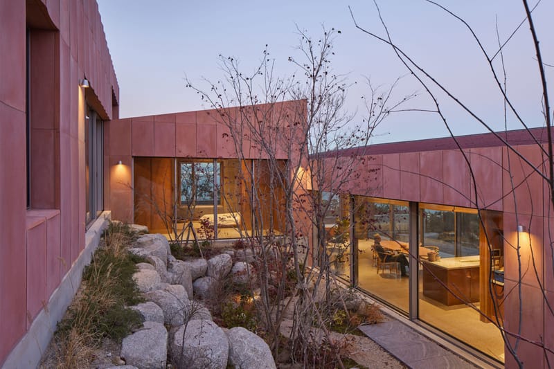 Studio Weave's Terracotta Seosaeng House Keeps Tradition Alive