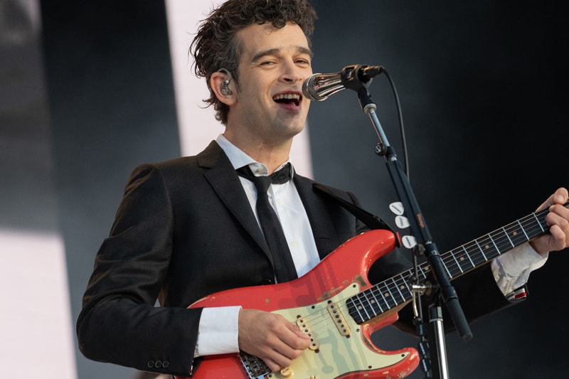 the 1975 announces largest north american tour matty healy pop rock band set design rockstar music festival