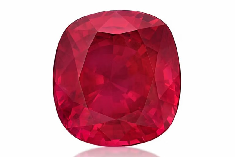 world's largest ruby breaks record sells for 34.8 million gem stone auction sotheby's