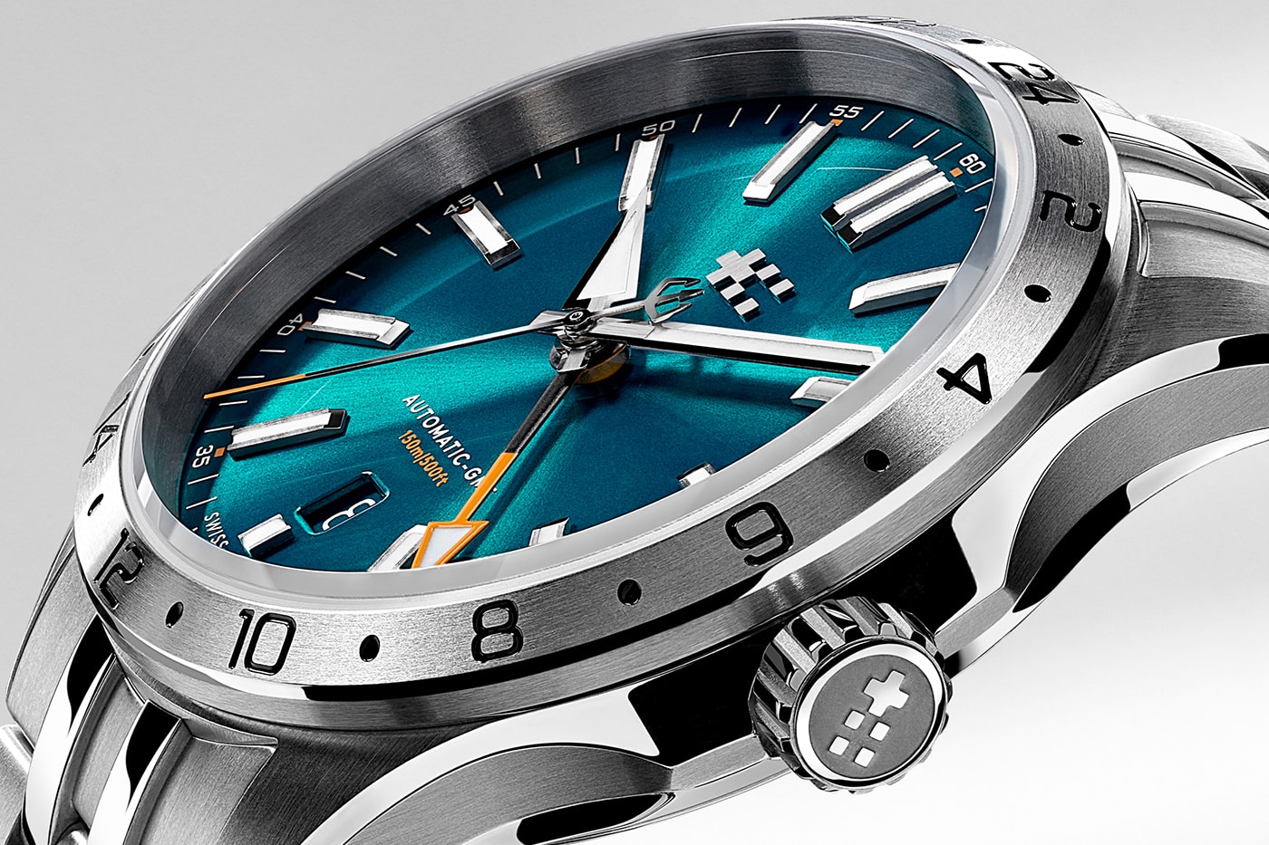 Christopher Ward C63 Sealander 36mm Automatic Mulberry Red  GMT Dragonfly Blue Release Info