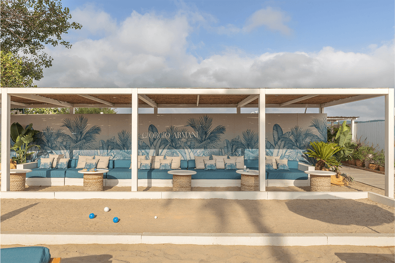 Giorgio Armani Bagatelle Saint Tropez restaurant beach club Mare Bellini Sbagliatto milan Emporio Armani Caffè