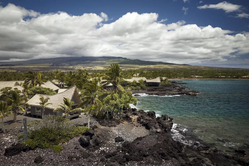 Hawaiian Resort Kona Village Reopens And Coexists With The Land after twelve 12 years big island tsunami devastated hotel hideaway 