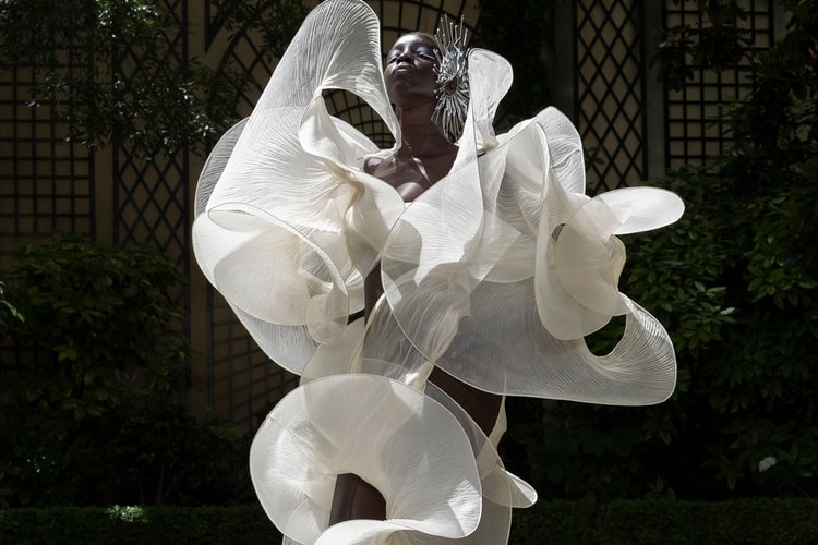 Iris Van Herpen Fall 2023 Couture Introduces Aquatic Urbanism