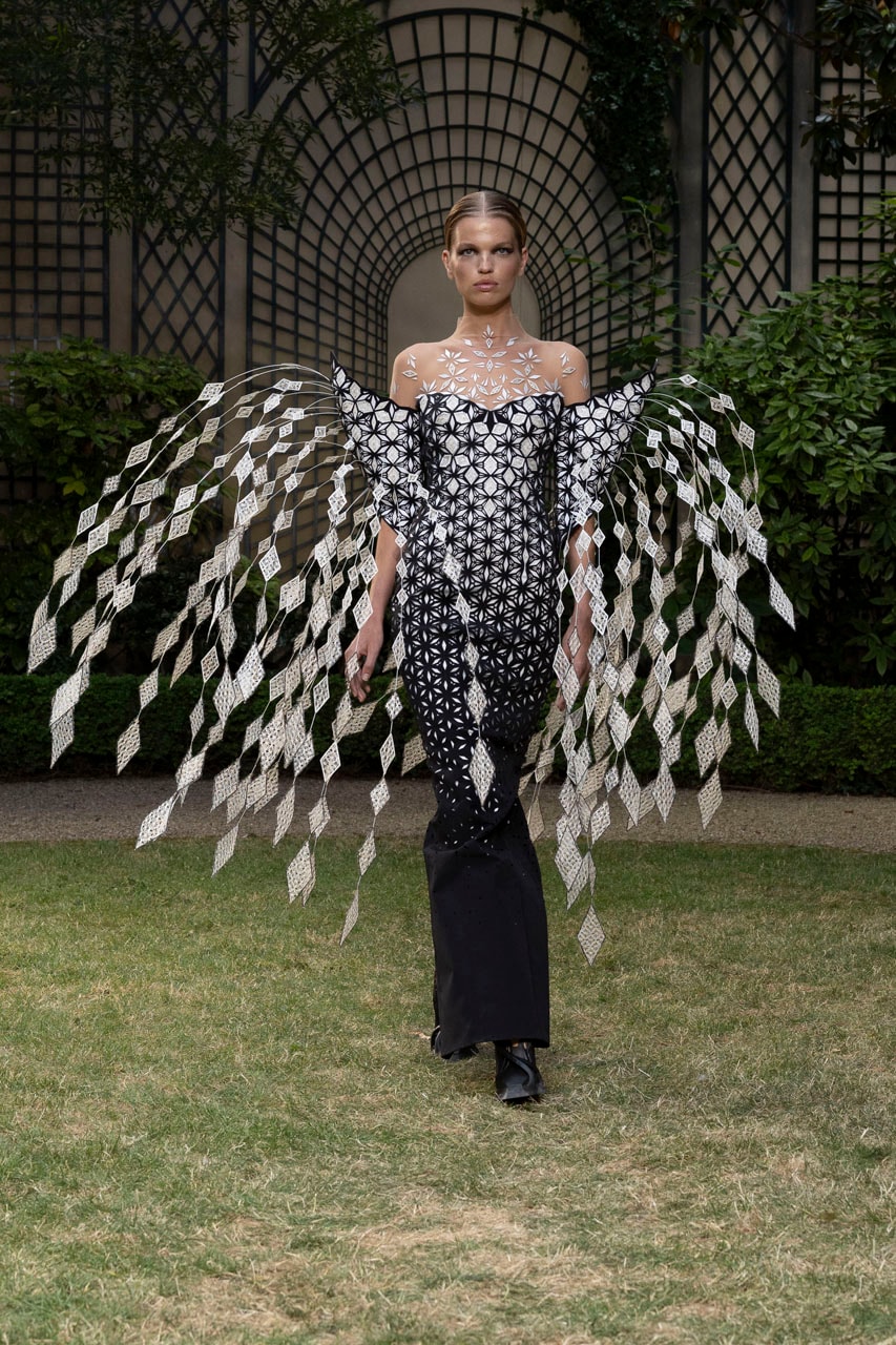 Iris Van Herpen FW23 Couture Collection Fall Winter 2023 Images