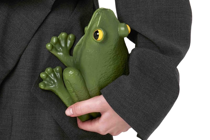 JW Anderson Drops $990 USD FW23 Frog Clutch Bag
