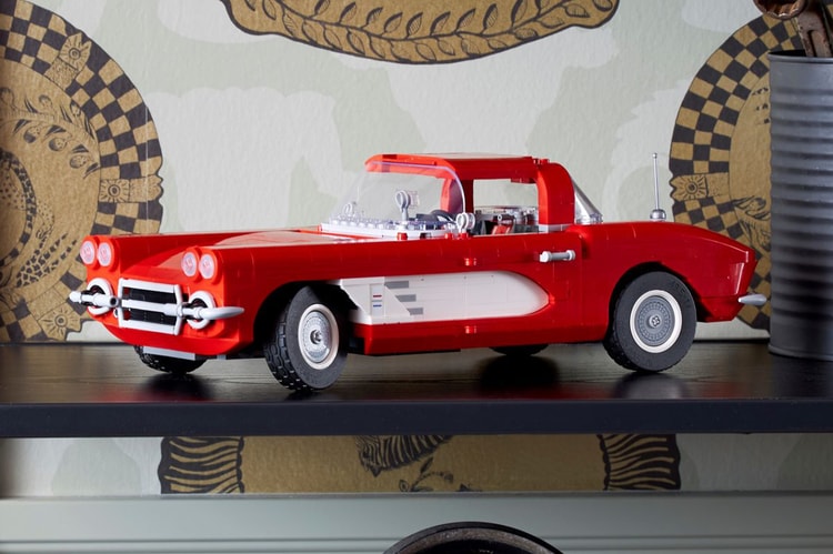 LEGO Icons Unveils 1961 Chevrolet Corvette Set
